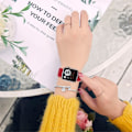 Pikkukuva 2 / 2: Apple Watch (41mm) joustava kellonhihna - Punainen / Koko: L Red