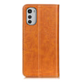 Miniatyrbillede 2 af 2: Motorola Moto E32 flip etui i ægte læder med pung – Brun Brown