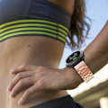 Miniatyrbillede 2 af 2: Garmin Fenix 5 Erstatninsgrem i rustfri stål - Rosa guld Pink