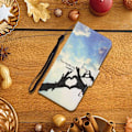 Miniatyrbillede 2 af 2: Wonderland iPhone 13 Pro flip etui - Hjerteform Multicolor