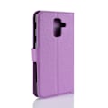 Miniatyrbillede 2 af 2: Samsung Galaxy A6 Plus mobiletui i kunstlæder med Litchi overflade. Indbygget pung og stander - Lilla Purple