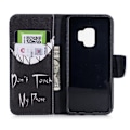 Miniatyrbillede 2 af 2: Samsung Galaxy S9 Printet Mønster PU læder flip etui - Do Not Touch My Phone Multicolor