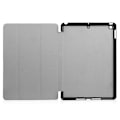 Pikkukuva 2 / 2: iPad (2017) (9.7") Kuvioitu Taittuva Nahkakotelo - Perhoset Ja Kukat Multicolor