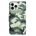 Miniatyrbillede 2 af 2: iPhone 14 Pro Max 6,7 tommer Mønstertryk Mobiltelefonetui Krydsstruktur Anti-slid Vegansk læderpung Flipbeskytter med stativ - Camouflage Green