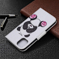 Pikkukuva 2 / 2: Wonderland iPhone 11 kotelot - Ujo Panda Multicolor