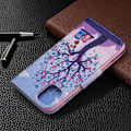 Pikkukuva 2 / 2: Wonderland iPhone 11 kotelot - Pöllö Pari ja Puu Multicolor