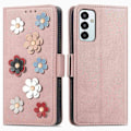 Pikkukuva 1 / 6: Pehmeä kukkakoristelu nahkakotelo Samsung Galaxy M23 / Samsung Galaxy F23 - Ruusukulta Pink