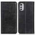 Pikkukuva 1 / 2: Motorola Moto E32 lompakkokotelo, aitoa nahkaa - Musta Black