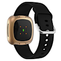 Miniatyrbillede 1 af 2: Fitbit Sense 2 / Versa 4 enkel silikone-urrem - Sort Black