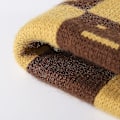 Miniatyrbilde 4 av 5: Expressions Jacquard Ullhatt Red