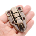 Miniatyrbillede 5 af 5: Vintage Værktøjsboks Lås Antik Metal Spænde Kuffert Sag Toggle Lås Hasp Lukning Møbel Hardware-sølvfarvet