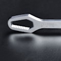 Miniatyrbilde 3 av 4: 45  8-22mm Dobbelt-Endet Universal Torx-Nøkkel i Stål med To Selvstrammende Hoveder Justerbar