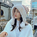 Miniatyrbillede 3 af 4: Vinter Beanie Hat til Kvinder Skihue Fleeceforet Øreklapper Dobbelt Laget Pompom Hat Beige