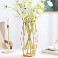 Miniatyrbilde 2 av 5: Gullvase, dekorasjoner for stue Vase for blomster og planter A