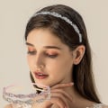 Miniatyrbilde 5 av 5: Blomsterdesign Rhinestone Krystall Bryllupshodeband Brudesmykker Enkelt Design Bryllupshodeband