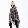 Miniatyrbilde 2 av 4: Vinter Sjal Wraps Poncho Kappe - Kvinners Varmt Åpent Foran Trykt Reversibel Overdimensjonert Teppe Red wine