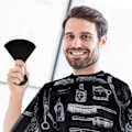 Miniatyrbillede 3 af 5: Professionel Hårklippeskjort med Halsbørste - Salon Barber Sort