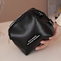 Miniatyrbillede 5 af 5: Matte Skalsformet Makeuptaske med Skjult Lomme i PU Materiale