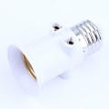 Miniatyrbild 3 av 5: E27 Flamsäker Glödlampeadapter - Lampfäste