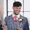 Miniatyrbillede 2 af 4: Kunstig Rose Silkeblomst Boutonniere Corsage Bryllup Prom