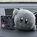 Miniatyrbillede 2 af 4: 2023 Ny Hot Kirby Grå Kawaii Rygsæk Hængende Nøgle Mode Figur Plyspuppe Børns Legetøj Mimikyu A
