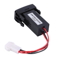 Miniatyrbilde 3 av 4: Auto Bil 2.1A Dobbel USB-lader + Lydinngang for Toyota Vigo