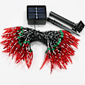Miniatyrbilde 3 av 5: 5m Solcelled Hage Chili Lys Røde Chili Pepper String