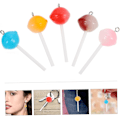 Pikkukuva 3 / 8: Lollipop-riipus, miniatyyri-tikkarit, korvakorukorut, avaimenperä