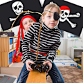 Pikkukuva 4 / 5: 2 kpl Pirattilippua Jolly Roger -kallo Halloween-koriste