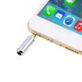 Miniatyrbilde 1 av 5: 4-polet 3,5 mm hannkontakt for hodetelefoner, metall
