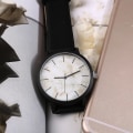 Miniatyrbilde 3 av 5: Unisex Retro Lærreim Marmor Mønster Klokker for Menn og Kvinner