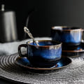 Miniatyrbillede 2 af 5: Tyrkiske Espresso Kopper med Underkopper Keramik Kop Sæt Kreativitet Kande
