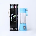 Pikkukuva 1 / 5: Mini Kannettava USB-Sähköinen Hedelmämehukeitin Smoothie-Valmistaja