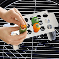 Miniatyrbilde 4 av 5: Jalapeno Grillstativ i Rustfritt Stål Grillholder Med Kjernefjernerverktøy 18 Hull Rustfritt Stål Popper Holder For Tilberedning Av Pepper Kyllinglår Vinger Chilli Rack