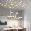 Pikkukuva 1 / 5: 100 cm riippuvalaisin LED-perhonen projektori Pohjoismainen luova