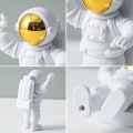 Miniatyrbillede 2 af 4: 4 stk. Astronautfigurer Resin Statue Skrivebordsdekoration