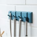 Miniatyrbilde 2 av 2: 2 stk. Badkrok, Håndkleholder, Klesstativ, Blå Plastkrok