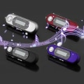 Pikkukuva 2 / 5: Mini USB 2.0 -muistitikku LCD-näytöllä ja MP3-musiikkisoittimella