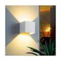 Miniatyrbild 4 av 4: Utomhusvägglampa, Vit, IP65, Upp- och Nedljus + 501Lm LED-lampa, Varmvit?