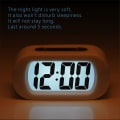Miniatyrbilde 3 av 3: Mini morgenvekkerklokke, enkel vekkerklokke slumreklokke LED digital stille digital LCD stor elektronisk skjerm batterier farget lys hvit