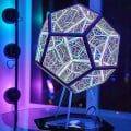 Miniatyrbilde 1 av 5: Led Art Lampe Usb Lading Justerbar Farge Dekor Nattlampe Uendelig Dodekaeder Farge Art Lampe