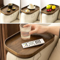 Miniatyrbild 3 av 5: Fällbar soffa arm bricka i trä, robust soffarmstödsbricka arrangör, robust soffarmstödsbord för att äta, dricka, snacks, fjärrkontroll