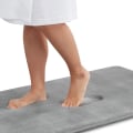 Miniatyrbillede 1 af 5: Memory Foam Bademåtte Skridsikker Absorberende Super Hyggelig Fløjls Badeværelse Tæppe Til Badeværelse (17 Tommer X 24 Tommer, Grå)