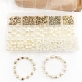 Miniatyrbilde 3 av 5: Perler til smykkefremstilling, perlefremstillingssett, hvite perleperler og gullkulehjerte stjerne flate mellomperler fremstillingssett for Diy halskjede armbånd ørepynt Diy