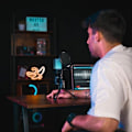 Miniatyrbillede 2 af 2: Woxter Mic Studio 65 RGB kardioidmikrofon, stativ inkluderet, RGB-belysning, kompatibel med YouTube, Skype, Twitch RGB