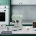 Miniatyrbillede 4 af 4: Espresso - SMEG - ECF02PGEU - 15 bar - Thermoblok - Varm vand