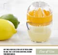 Miniatyrbild 2 av 5: Citronpress med integrerat filter – Kompakt citruspress