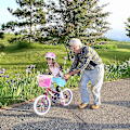 Miniatyrbild 5 av 5: Barncykelkorg, cykelkorg fram för barn, alfabetsblomma