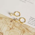Miniatyrbillede 2 af 5: Tiny Cubic Zirconia Starburst/Evil Eye Dangle Hoop Øreringe Sterling Sølv Guld Brusk Helix Hoop Hængslede Sleeper Øreringe med Charms