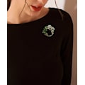 Miniatyrbilde 3 av 4: Lily of the Valley Brosje Gaver, Dronning Elizabeths Favorittblomst